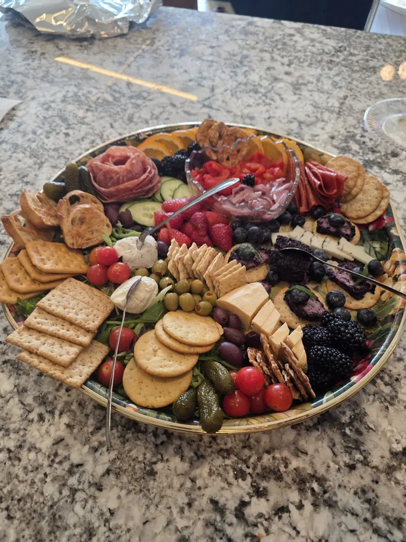 Charcuterie & crackers