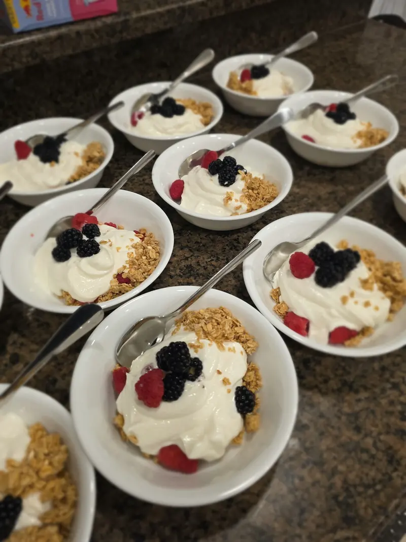 Berry yogurt granola bowls