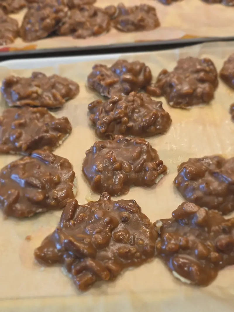 Chocolate pecan pralines