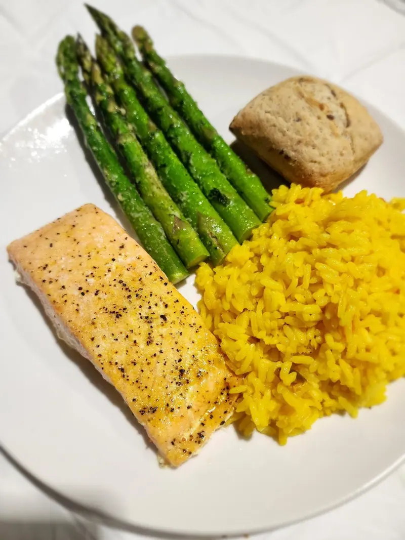 Salmon, asparagus & rice