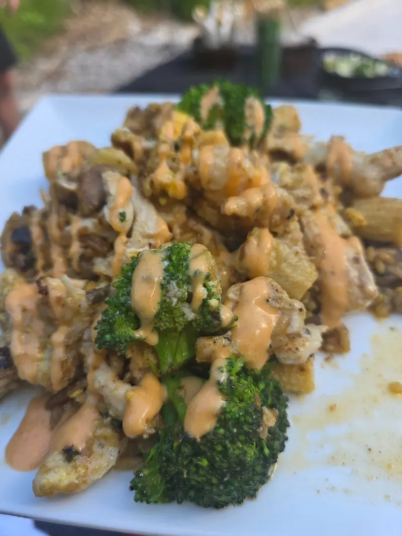 Chicken & broccoli