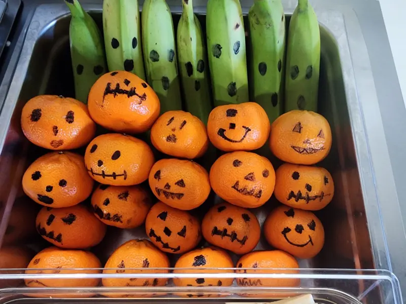 Jack-O’-Lantern Oranges and Boo-Nanas