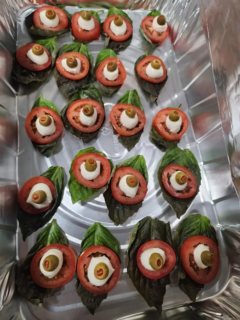Caprese Eye Salads